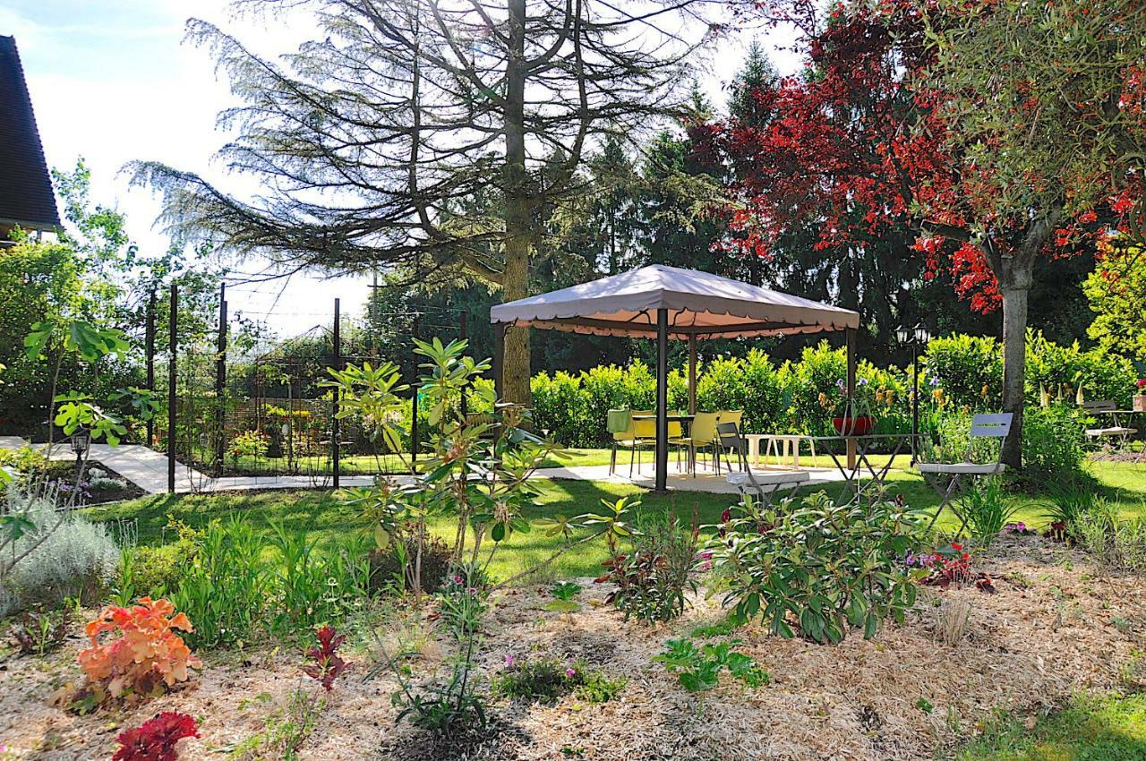 לינה וארוחת בוקר Cherreau Au Jardin De Lisa מראה חיצוני תמונה